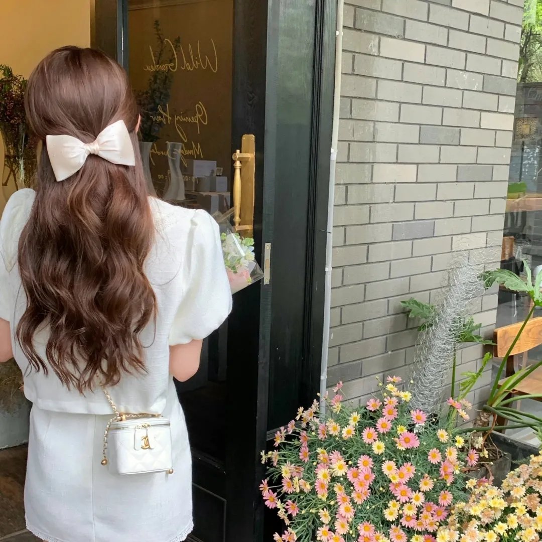 十月建造的房屋